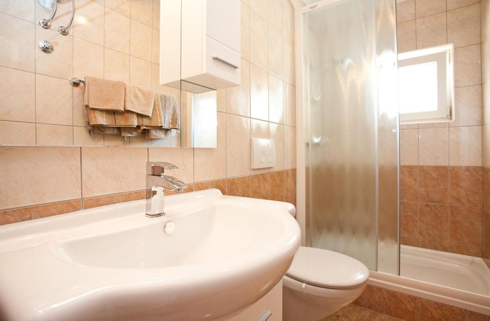 Apartments Mato Krk Town Exterior photo